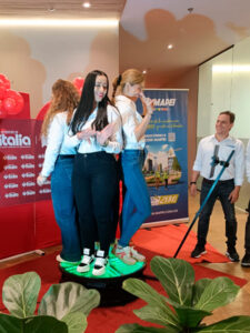 Plataforma 360 para Eventos en Colombia: Alquiler de Cabina 360 en Bogotá y Medellín
